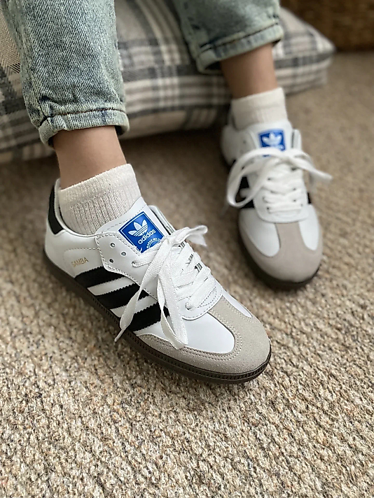 Adidas Samba Beyaz – Siyah Şeritli